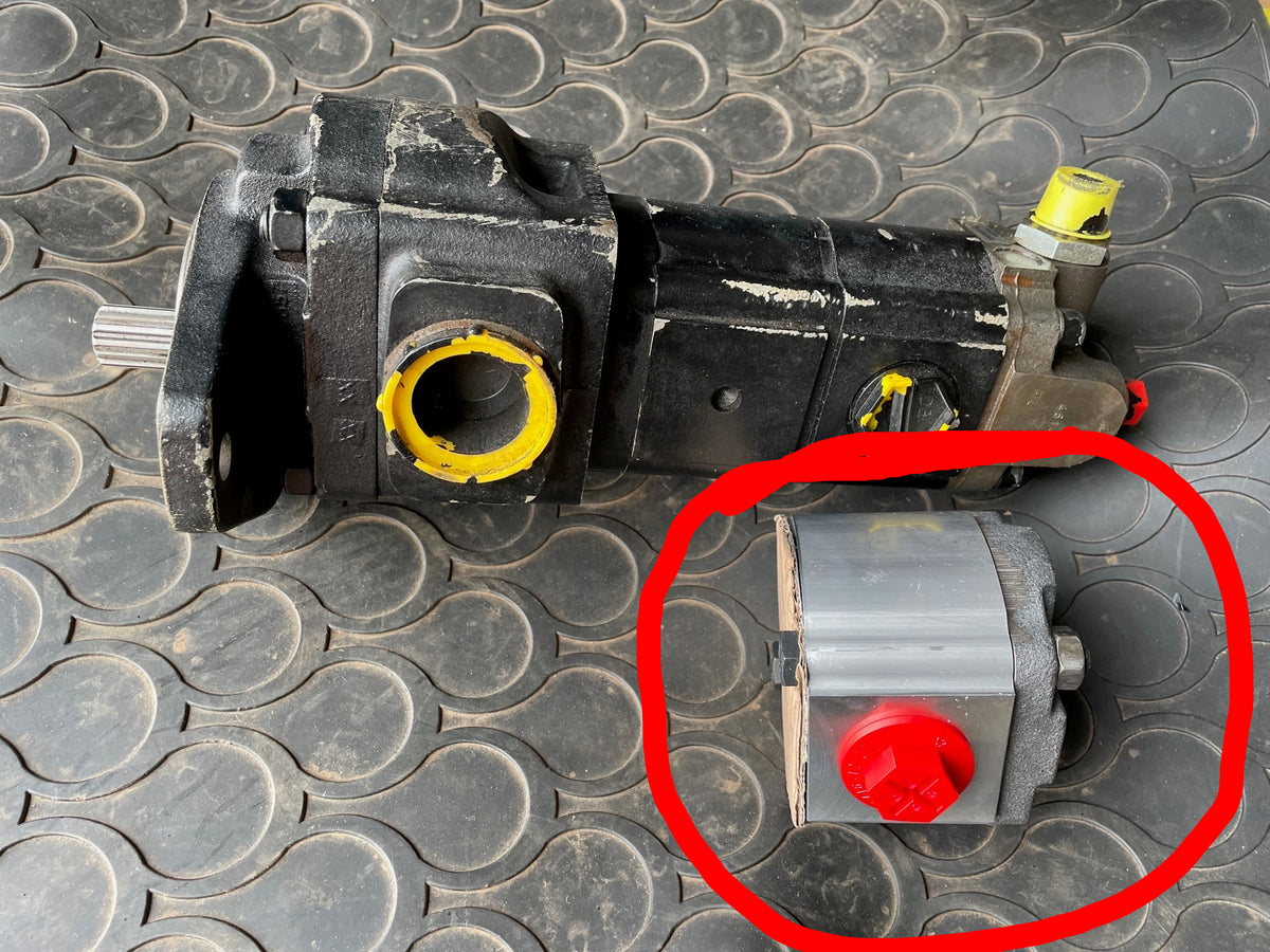 12cc Rear pump section 334/S2322 for JCB TLT ** W/O Test point port **